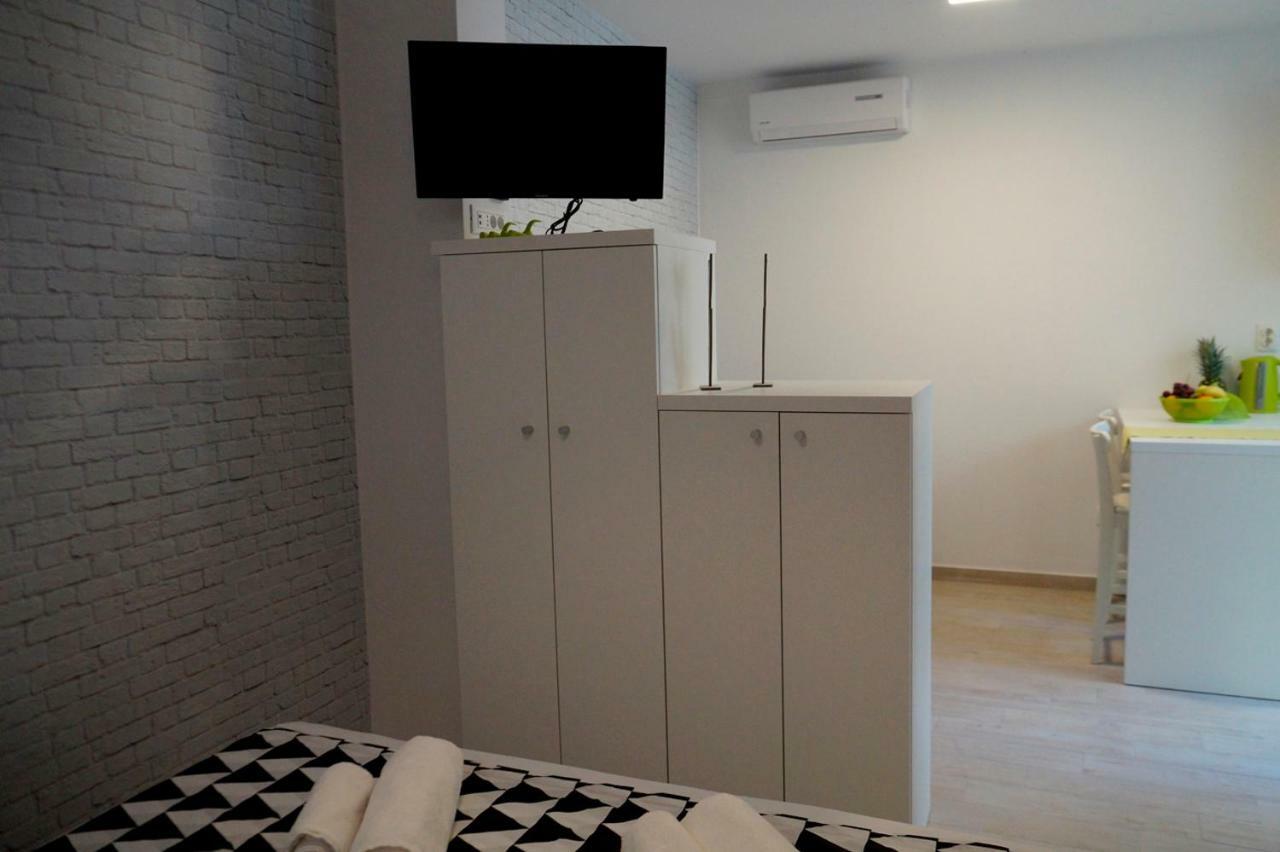 Frapedo Sport Makarska Apartamento Exterior foto